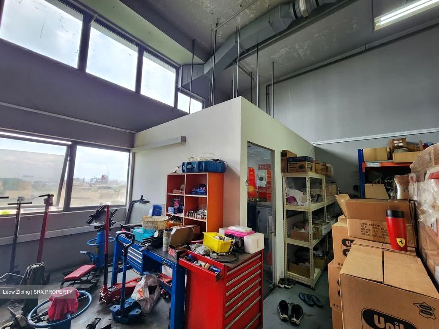 Carros Centre (D25), Factory #532399851